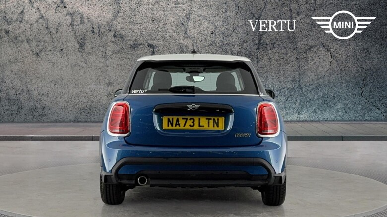 MINI Hatchback 1.5 Cooper Classic Premium 5dr Petrol Hatchback